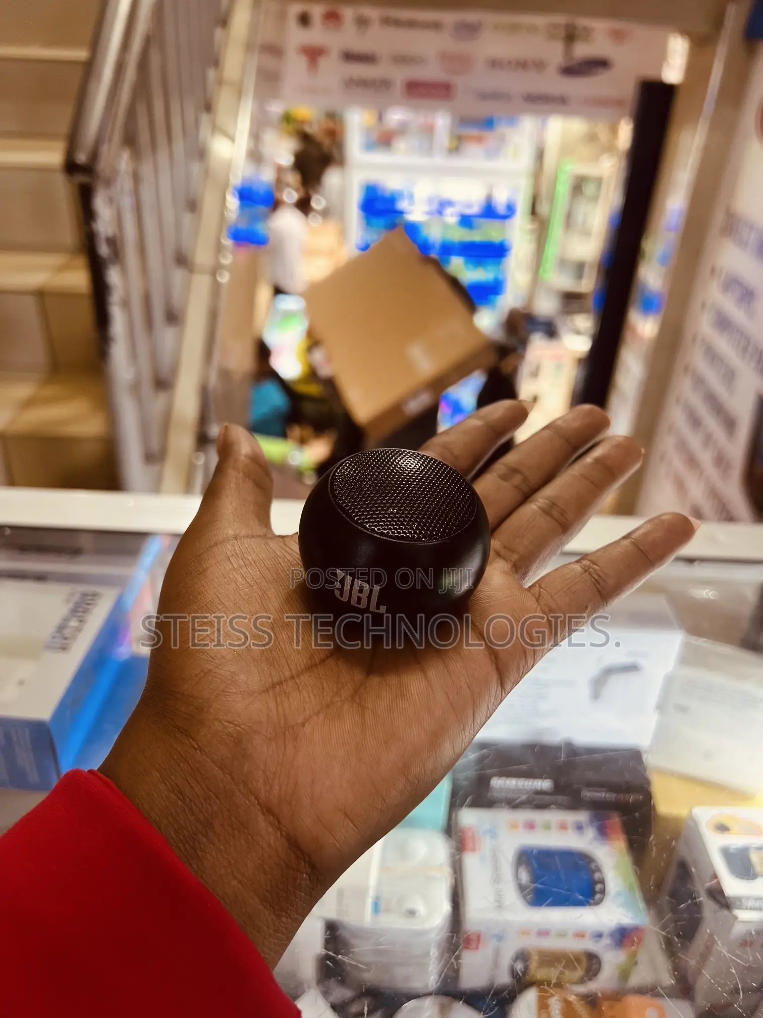 JBL Mini Portable Bt Palm Size Speaker.
