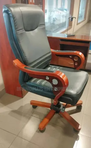 Wooden Executive Director's Seat