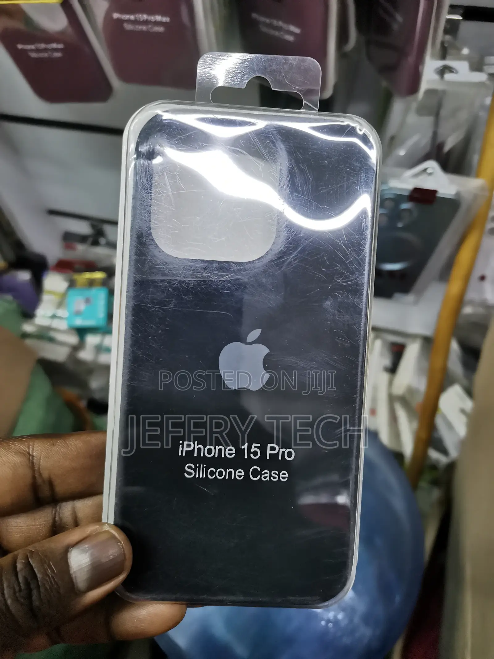 Apple iPhone 15 Pro Silicone Case Drop Pretection-Black