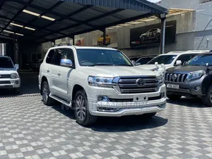 Toyota Land Cruiser 2017