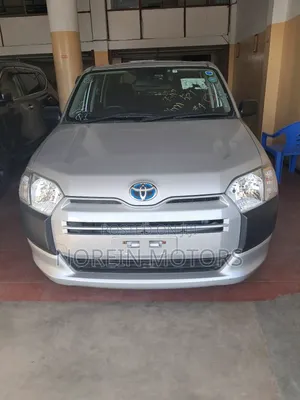 Toyota Succeed 2019 Silver