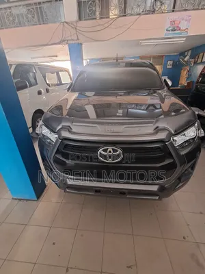 Toyota Hilux 2017 Gray