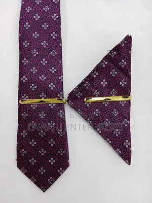 Lilac Men's Tie With Pocket Square