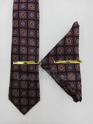 Geometric Men's Tie With Pocket Square