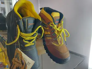 Hi-cut Safety Shoes