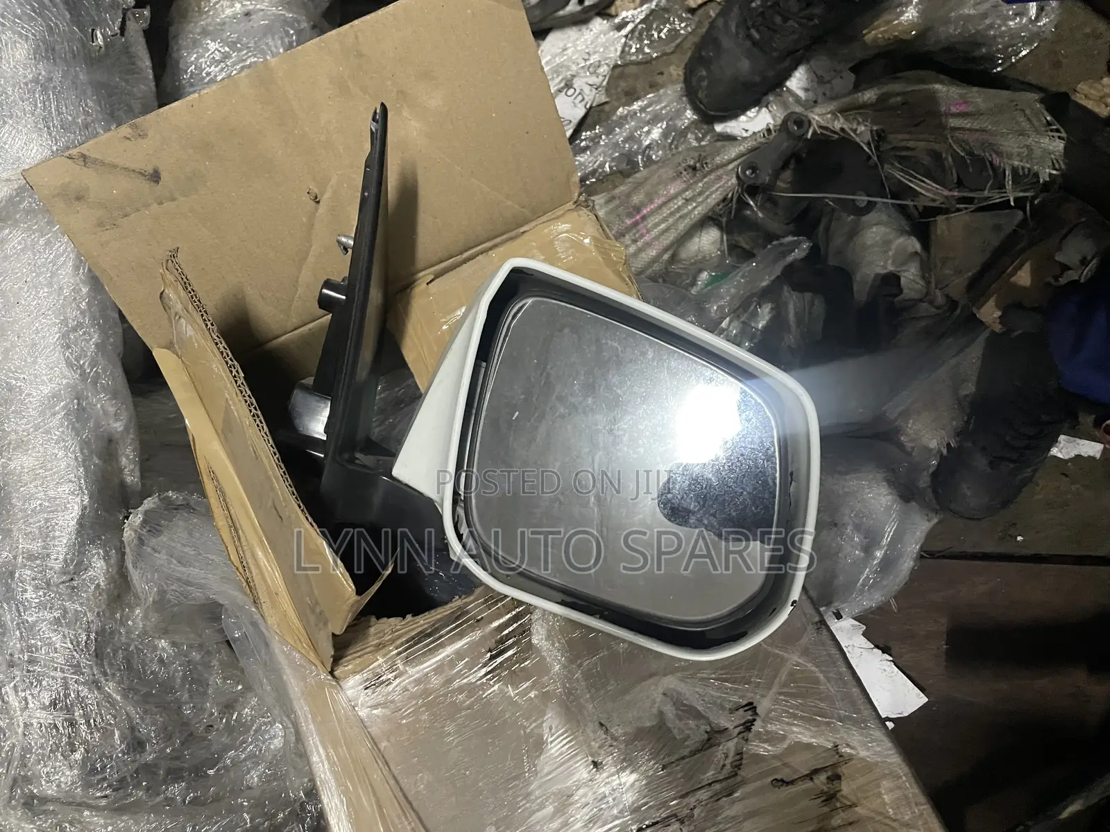 Isuzu Dmax Old Model Side Mirror