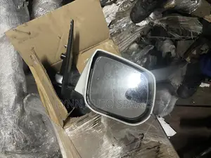 Isuzu Dmax Old Model Side Mirror