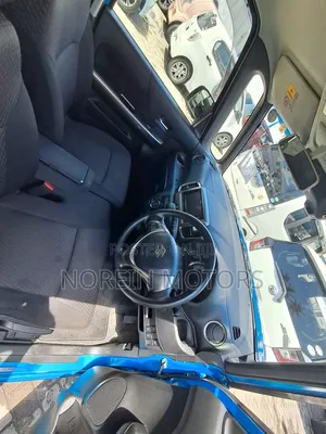 Suzuki Swift 2017 Blue