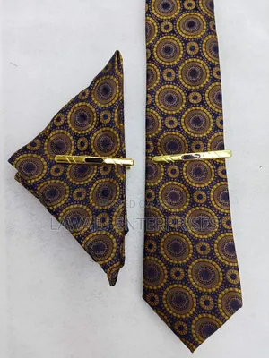 Men's Silk Tie With Pocket Square