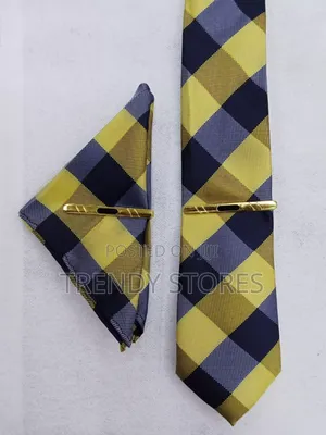 Yellow Pattern Men's Tie With Pocket Square