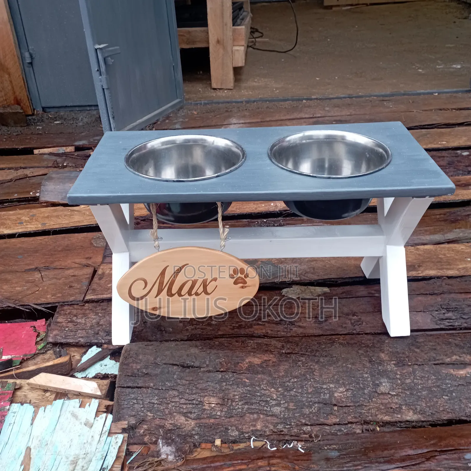 Feeding Station