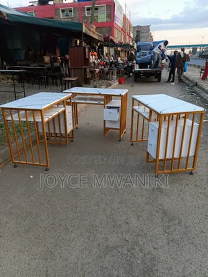Manicure Marble Tables, With Drawers, White and Gold 