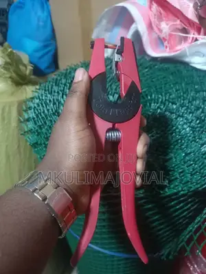 Ear Tagging Applicator