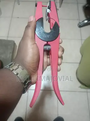 Animal Ear Tag Applicator
