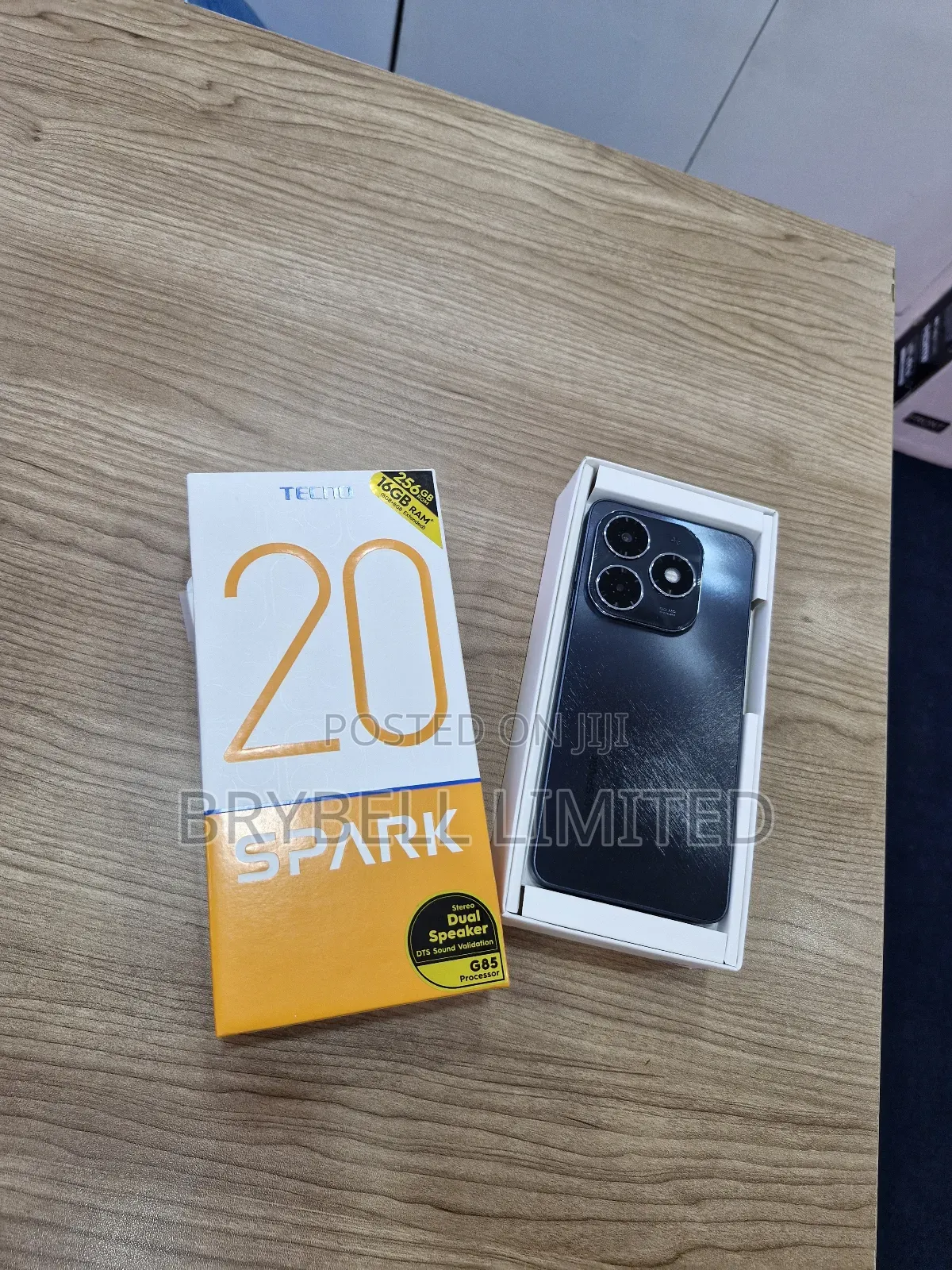 Tecno Spark 20 256 GB Black