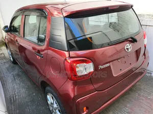 Toyota Passo 2017 Red