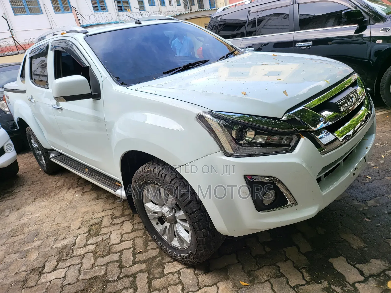 Isuzu D-MAX 2021 White