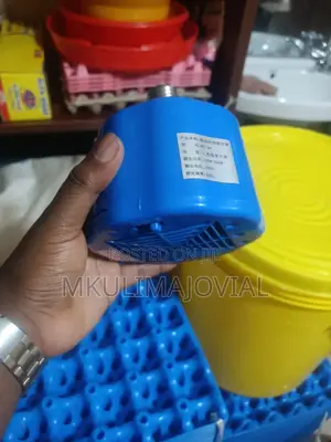 3 Switch Brooding Bulb for Chick Warmth