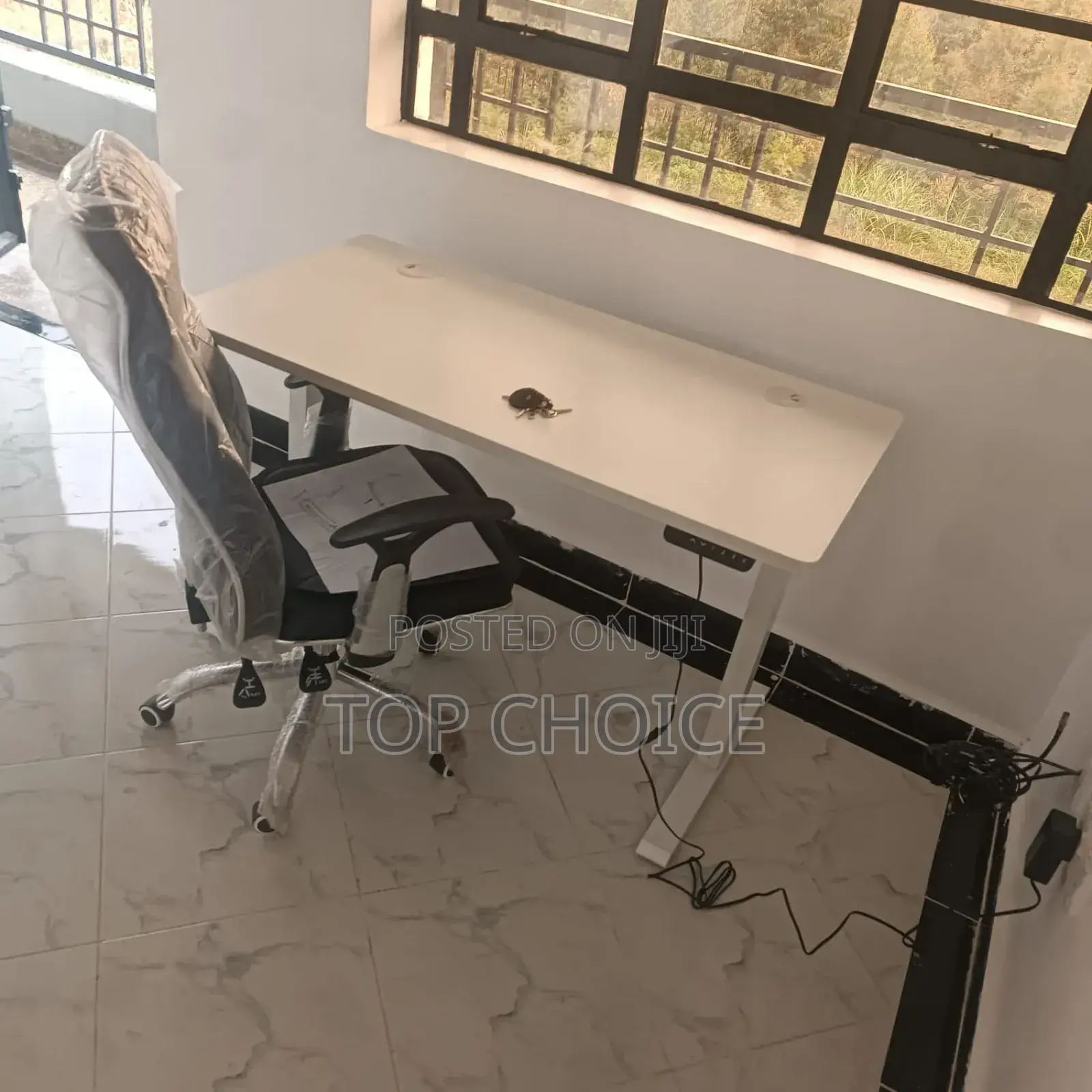 Electric Desk 1.2m (Adjustable)