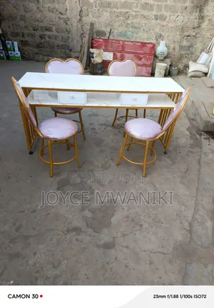 Double Manicure Sets, 4 Seater 