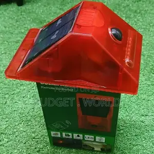 Supreme Solar Led Strobe Light With Remote Motion Detector