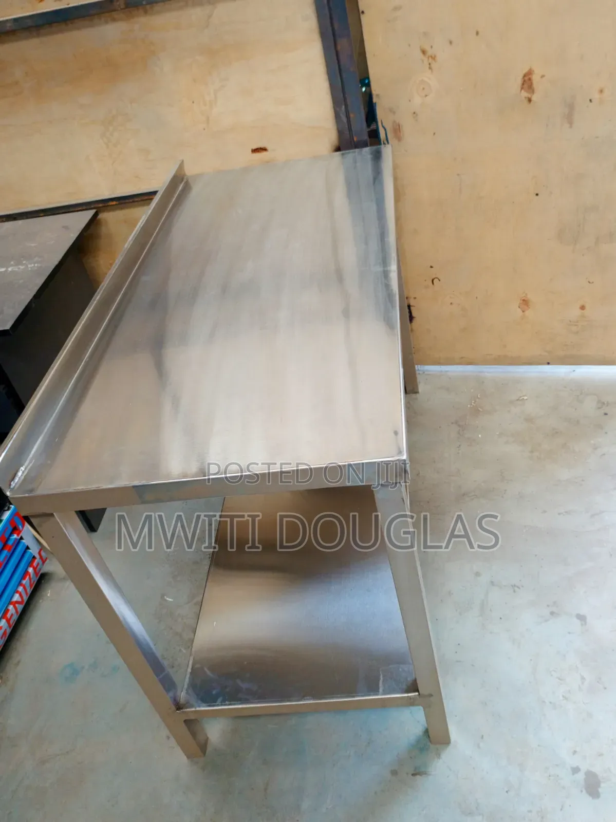 7x2 Tits Smooth Stainless Working Table