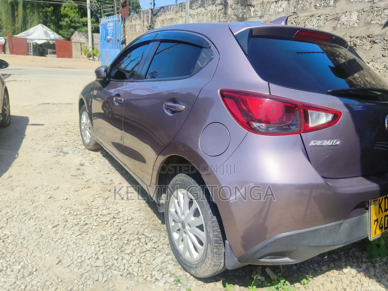Mazda Demio 2016 Pink