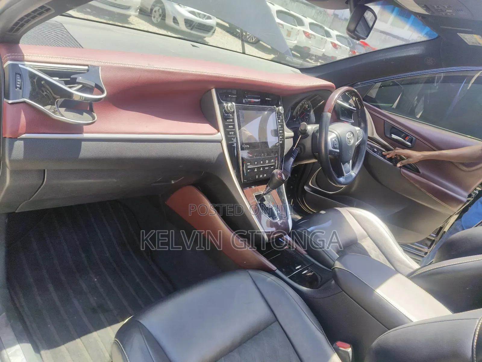 Toyota Harrier 2018 Black