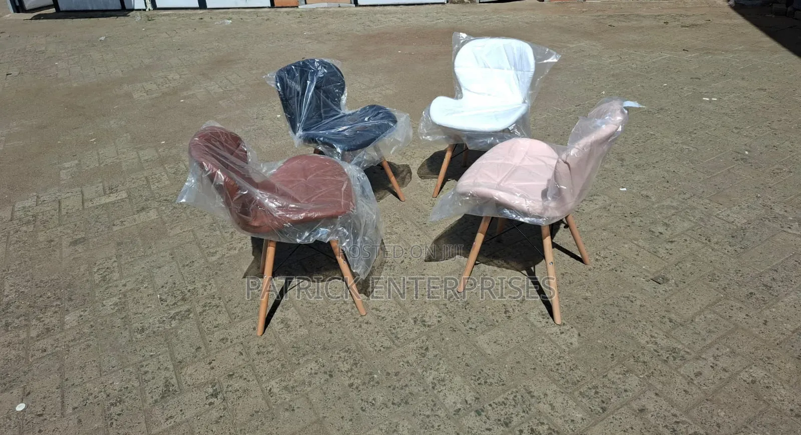 Imported Modern Padded Dinning/Office Eames Chair