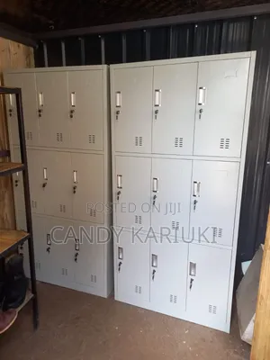 Modern Staff Lockers With 9 Compartments