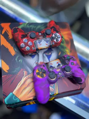 Ps4 Slim (Designed) With 2 Controllers