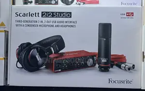 Focusrite Scarlett 2i2 Studio Recording Bundle (3rd Gen)