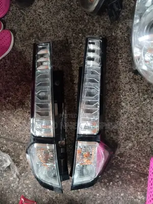 Toyota Tank/Roomy 2018 Taillight(Clear)