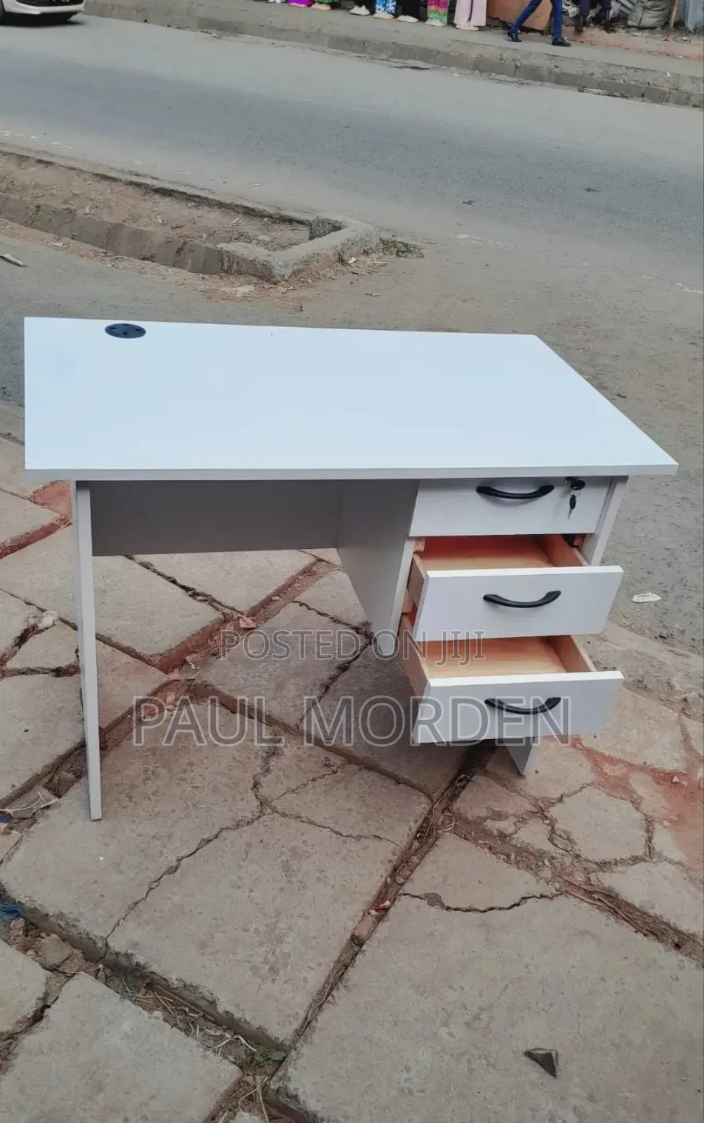 White Laptop Desk