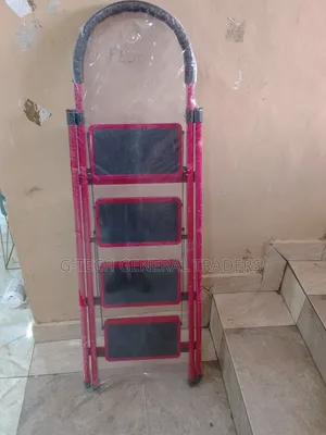 4-Step Heavy Gauge Step Ladder
