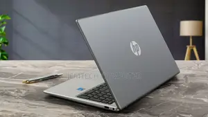 New Laptop HP 250 G10 8GB Intel Core I7 SSD 512GB