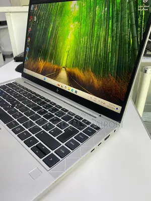 Laptop HP EliteBook 830 G7 8GB Intel Core I5 HDD+SSD 256GB