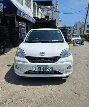 Toyota Passo 2017 White