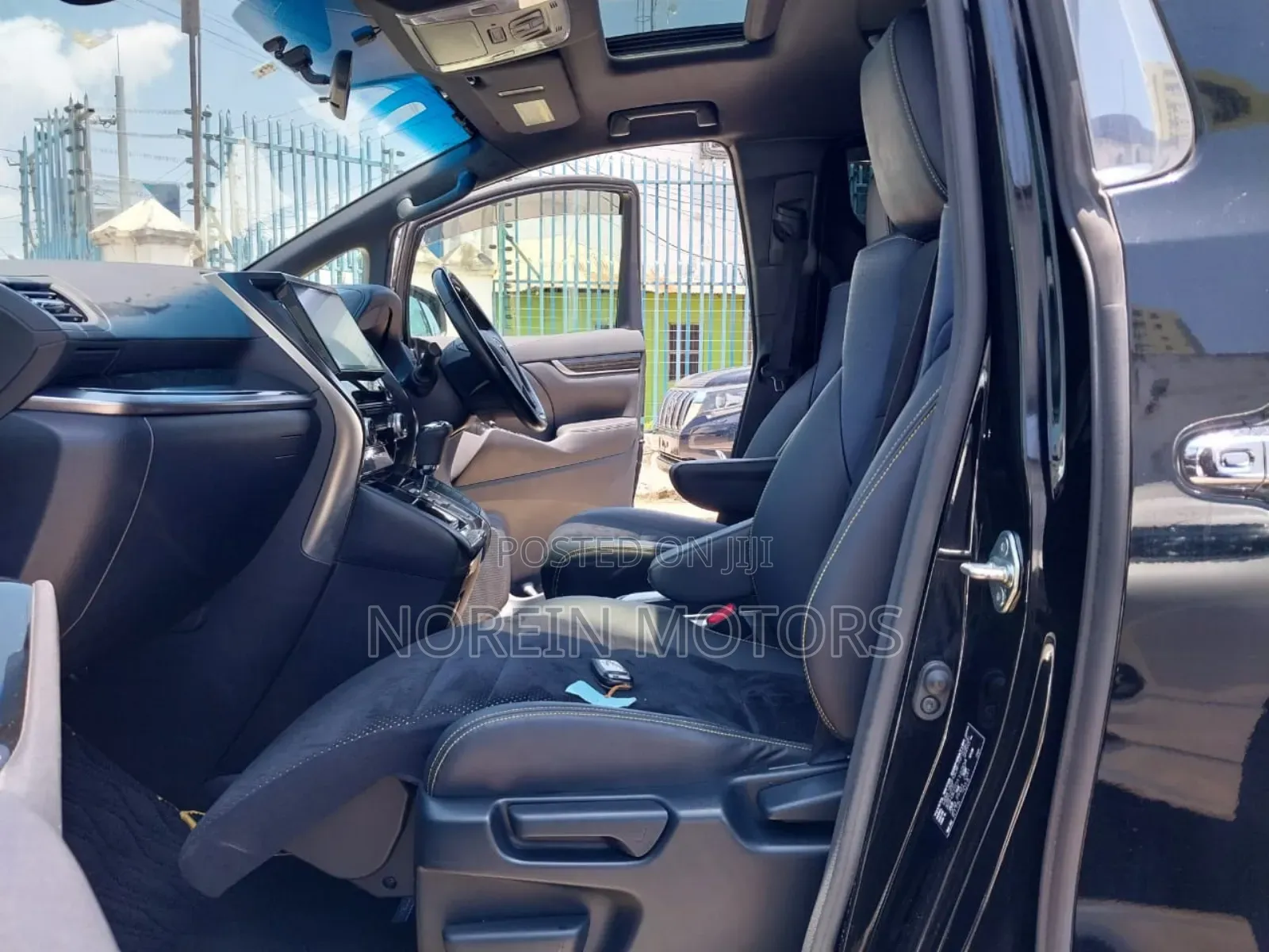 Toyota Vellfire 2018 Black