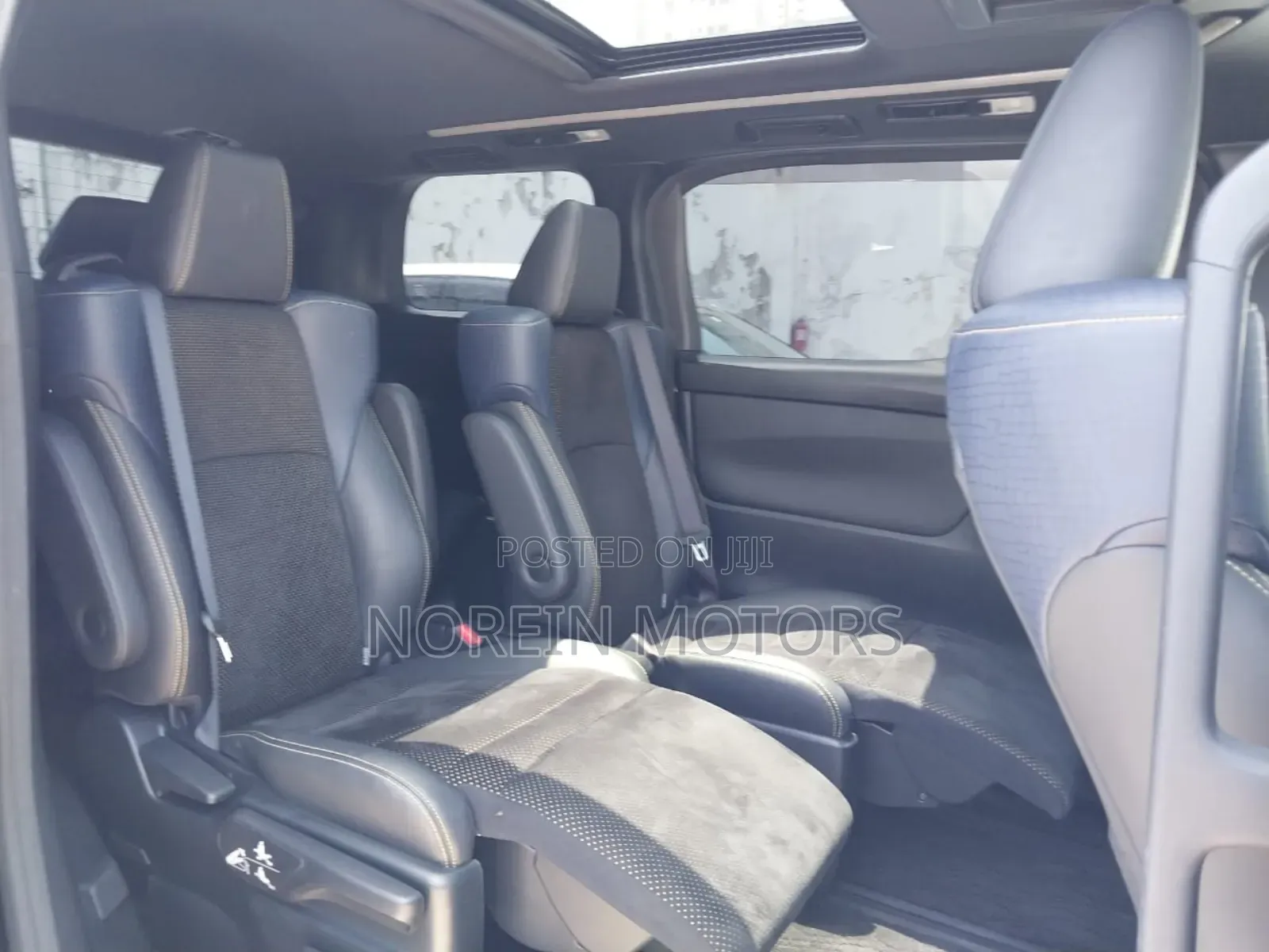Toyota Vellfire 2018 Black