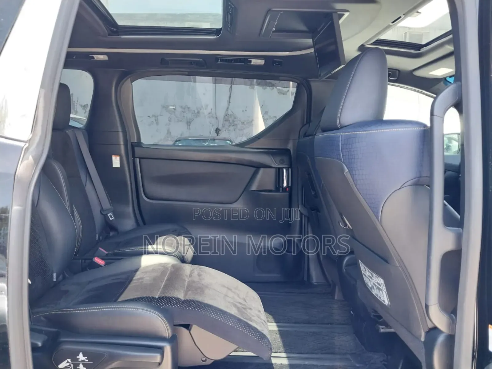 Toyota Vellfire 2018 Black