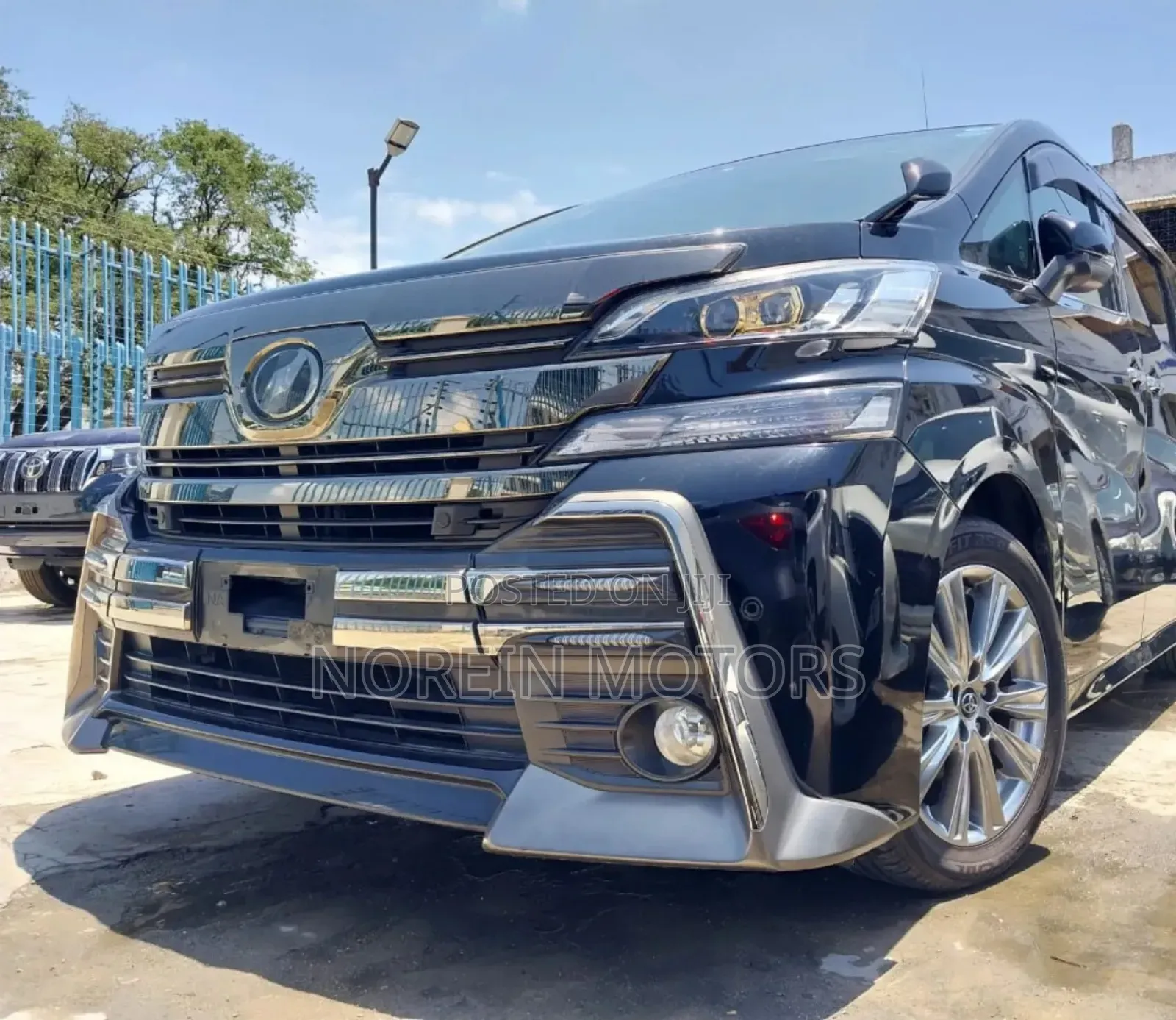 Toyota Vellfire 2018 Black