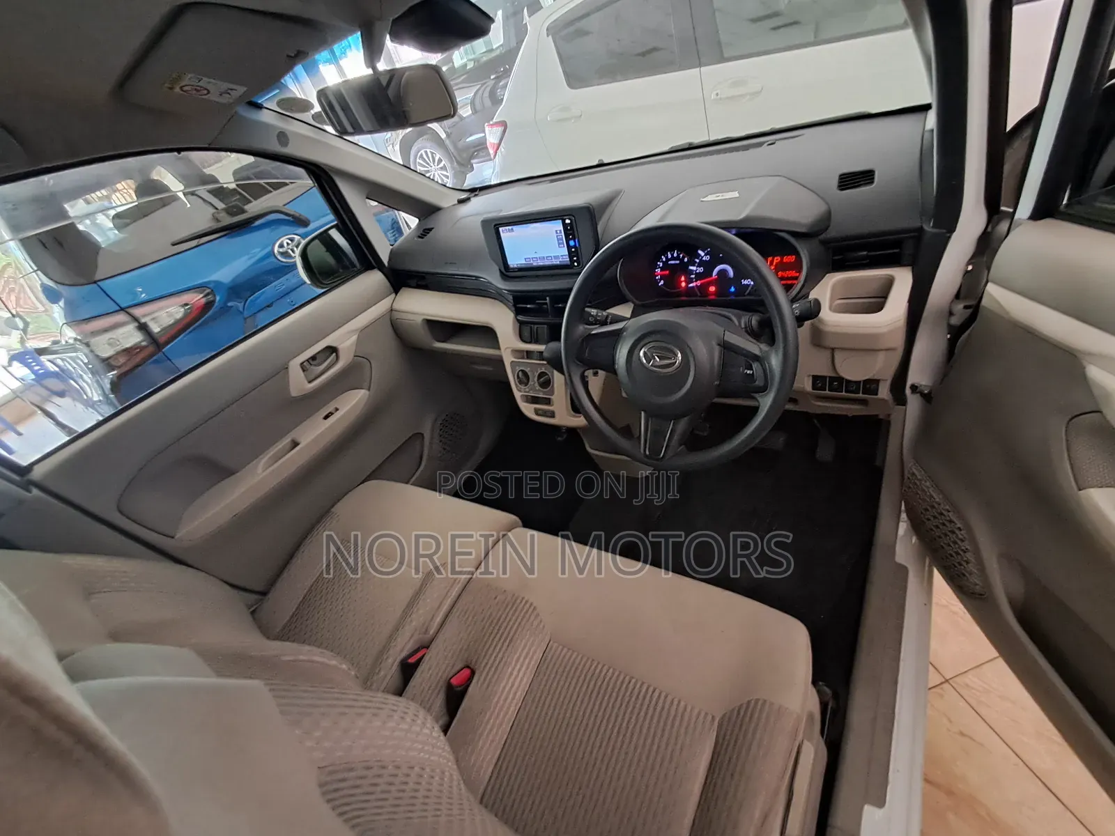 Daihatsu Move 2017 White