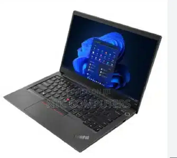 New Laptop Lenovo ThinkPad E14 G5 8GB Intel Core I5 SSD 512GB