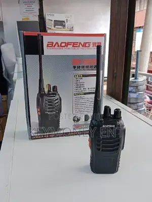 Baofeng 888S Radio Calls With Earpiece, Upto 3KM Range