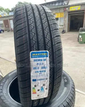 235/60 R18 Maxtrek Tyres