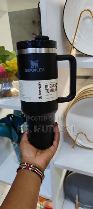 Black Black Original Stanley Cup (1.18 L)