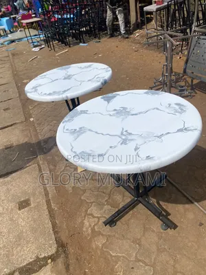 White Round Marble Restaurants and Bar Table