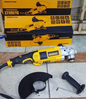 Powerful Dewalt Angle Grinder 2600w 9"