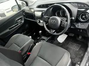 Toyota Vitz 2017 Black